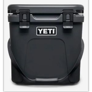 Yeti Roadie 24 Hard Cooler - Charcoal, Pre-owned in Good Condition
